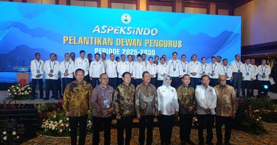 Asosiasi Pemerintah Daerah Kepulauan dan Pesisir Seluruh Indonesia (ASPEKSINDO) resmi melantik Dewan Pengurus periode 2025–2030