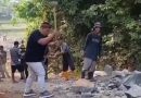 Musa Weliansyah Menggelontorkan Dana Pribadi Untuk Perbaikan Jembatan Kp. Cibogo Desa Malingping Utara Lebak Banten